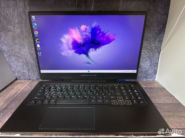 Honor Hunter i7-10750H/RTX 2060/16gb/144Ghz