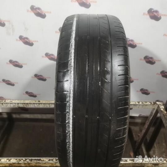 Goodyear EfficientGrip Performance 215/60 R16