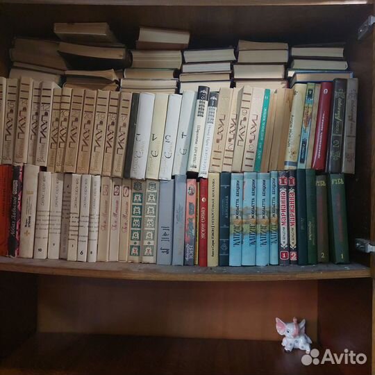 Книги разные.очень много.собирались томами