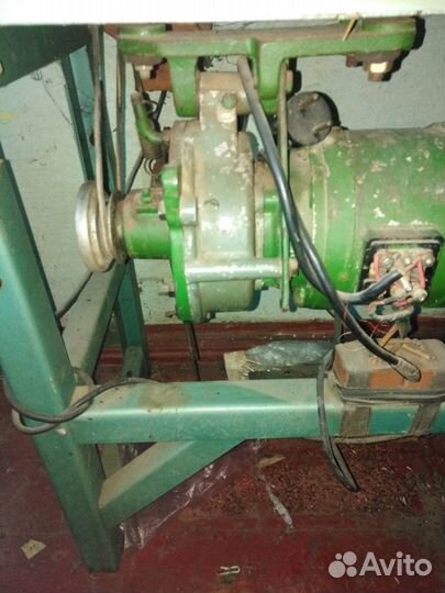 Швейная машина