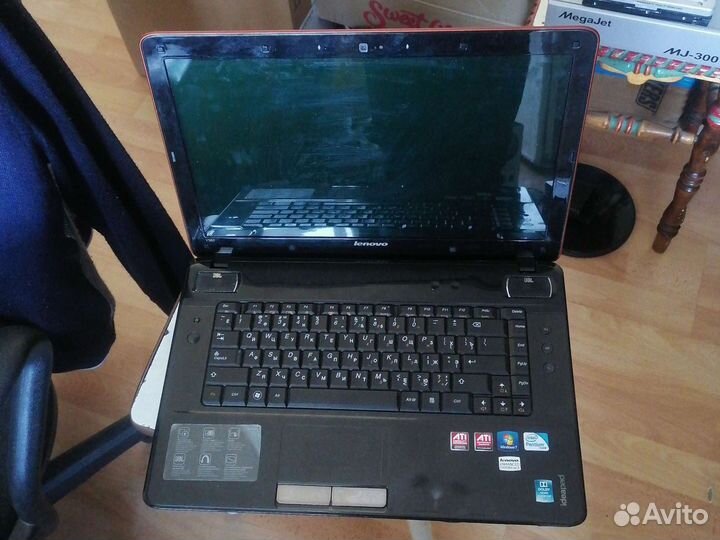 Lenovo ideapad y560