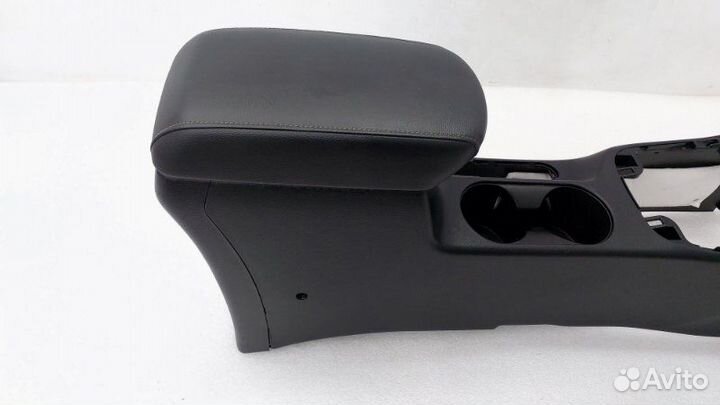 Б/У Б/У Центральная консоль Состояние отличное