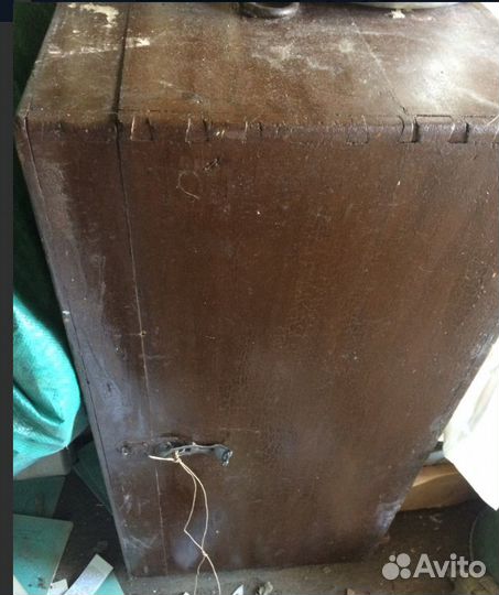 Сундук натурального дерева из 1910-гг