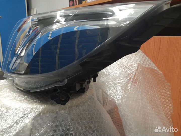 Фара kia rio 3 оригинал(левая)