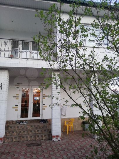 Коттедж 300 м² на участке 12 сот.