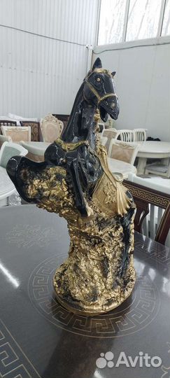 Скульптура Лошадка