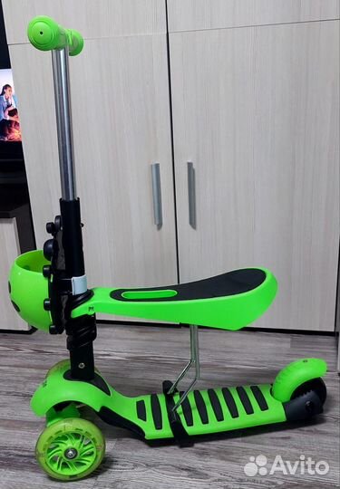 Самокат детский трехколесный с сиденьем