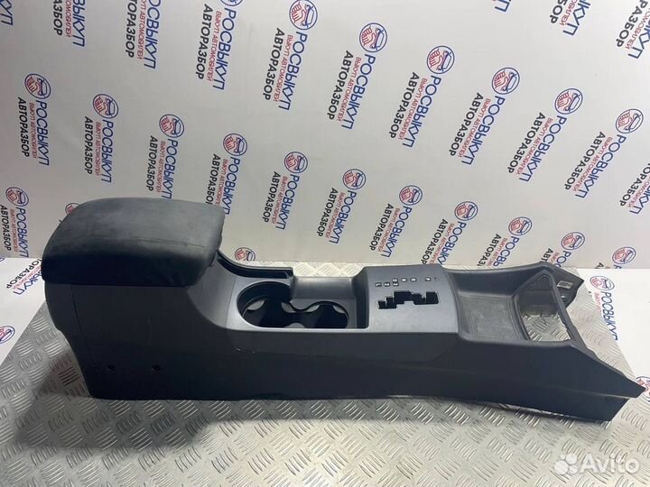 Подлокотник Hyundai Elantra HD