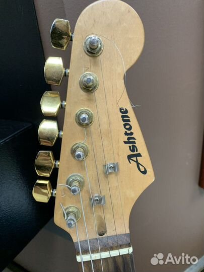 Электро-гитара Ashtone с комбоусилителем Killer