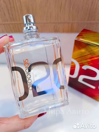 Molecules Escentric 02