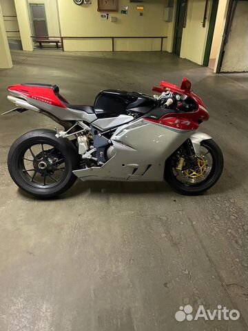 MV Agusta F4 1000
