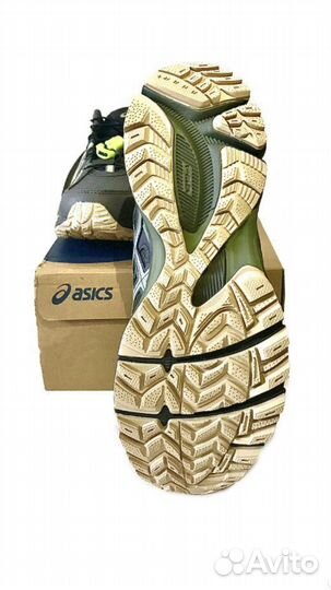 Кроссовки мужские 42 размер Asics