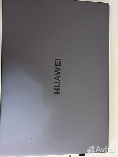 Huawei matebook D16 i7