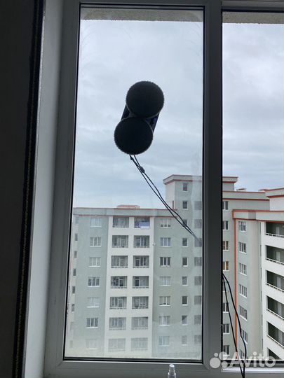 Робот мойщик окон