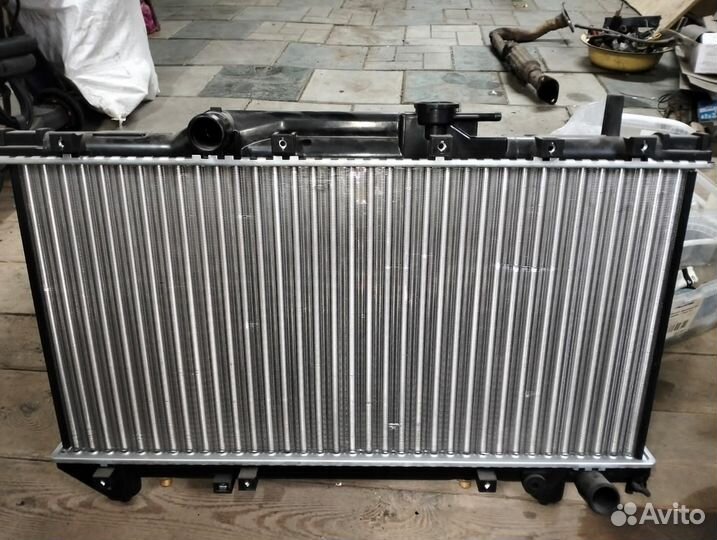 Радиатор Toyota carina