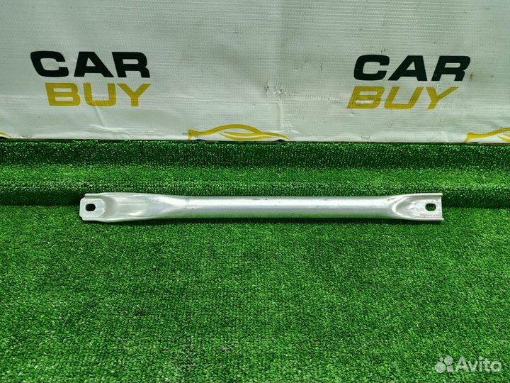 Распорка (растяжка) стоек, поперечина правая BMW 5