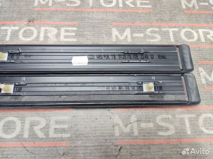 Накладка на порог салона Mercedes-Benz E-Class