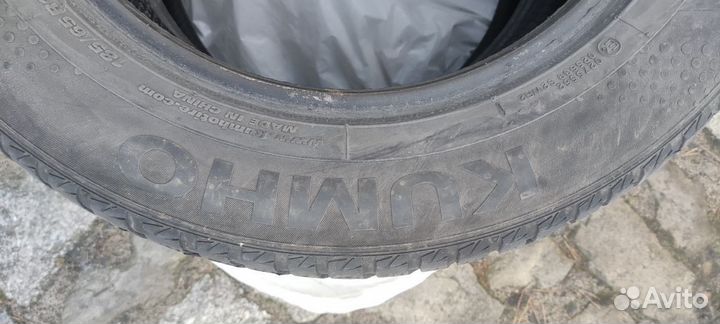 Kumho Ecsta 711 18.00/65 R15