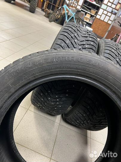 Nokian Tyres Hakkapeliitta 8 255/50 R20