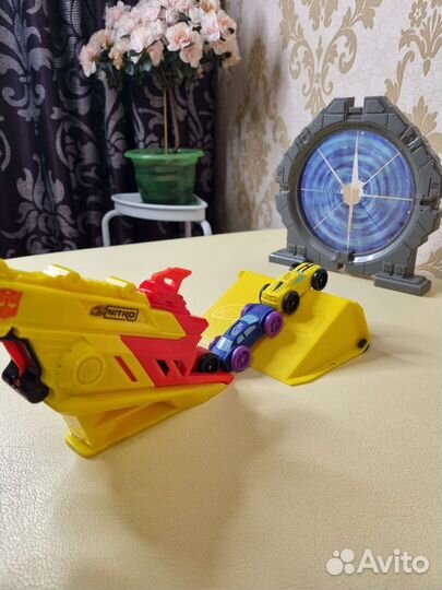 Игрушка nerf nitro. машинки