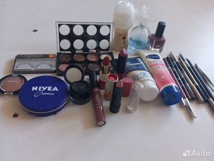 Косметика в пакетом