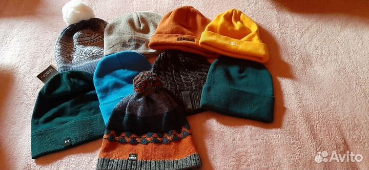 Шапки женские 9 шт. мало б/у