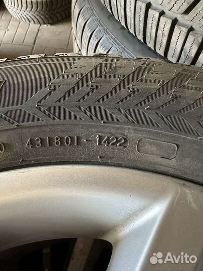 Nokian Tyres Hakkapeliitta 10p SUV 225/60 R17