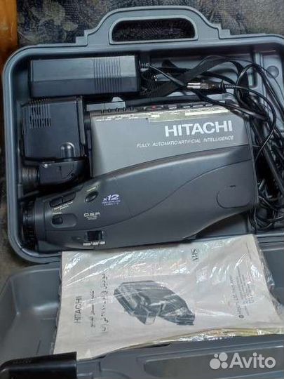 Видеокамера VHS Hitachi vm2780F