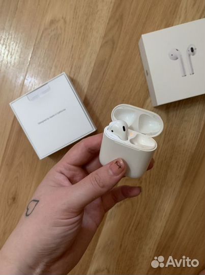 Беспроводные наушники apple airpods оригинал