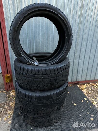 Pirelli Sottozero Winter 240 245/40 R19 98V