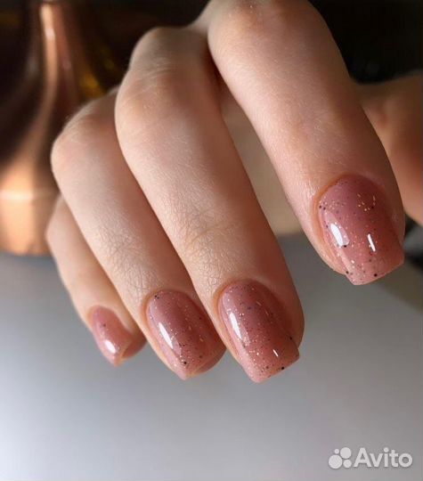 Услуги маникюра и педикюра