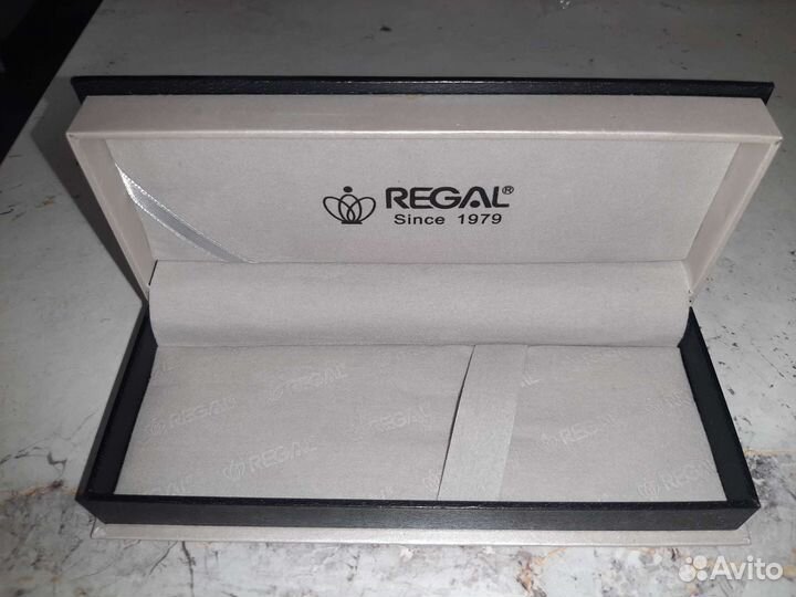 Футляр Regal