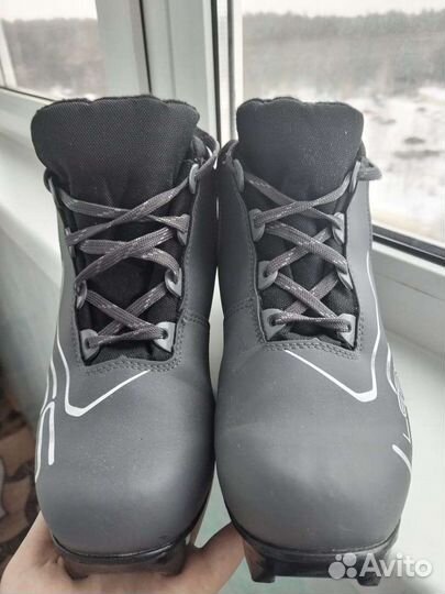 Лыжные ботинки классические