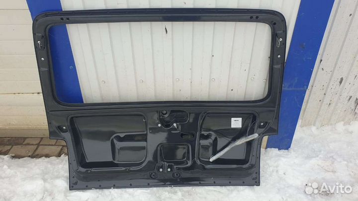 Продам новую крышку багажника Нива