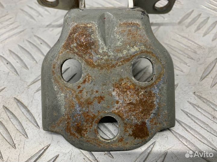 Б/У петля двери передний правый Daewoo Matiz klya