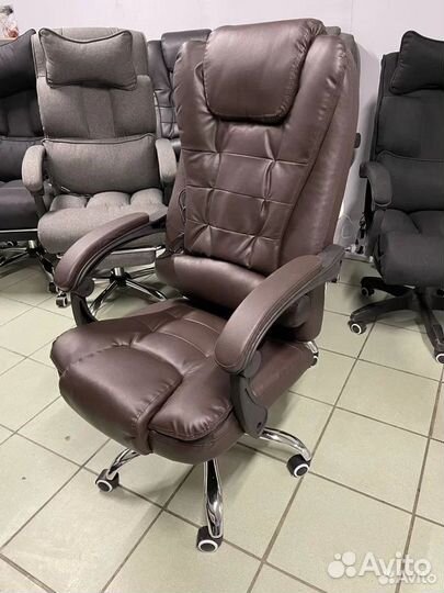 Компьютерное кресло руководителя