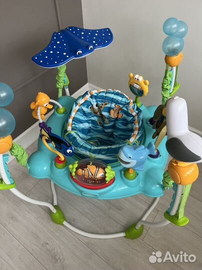 Bright starts игровой центр прыгунки В поисках Нем