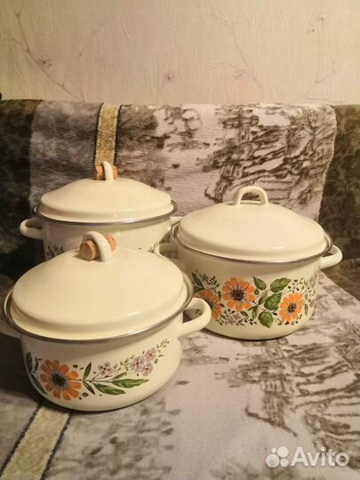 Набор кастрюль