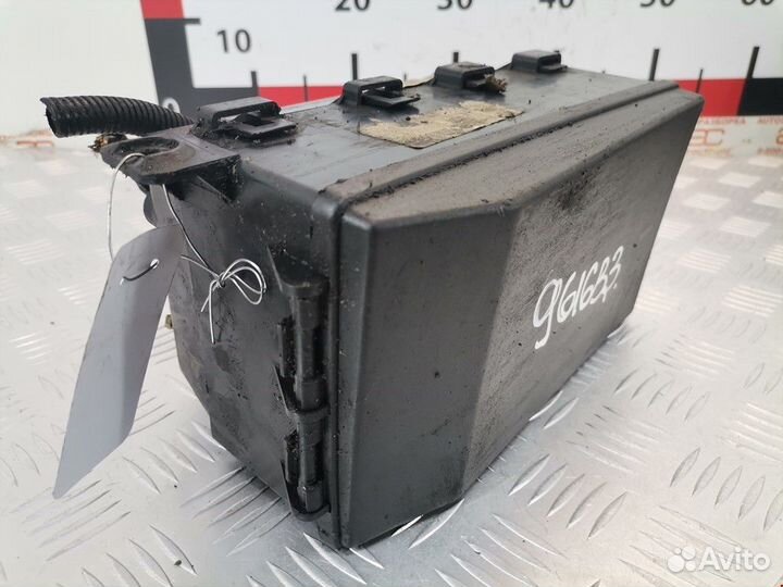 Блок предохранителей Ford Focus 2000 1126245