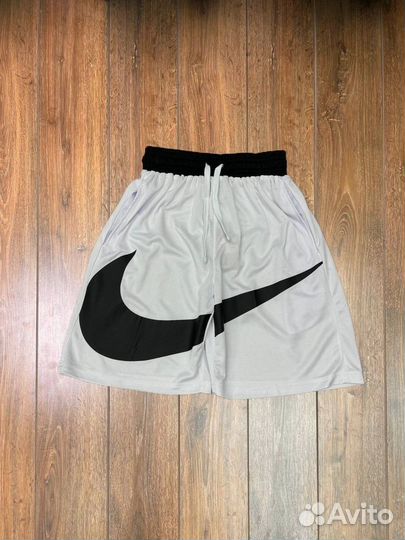 Шорты Nike