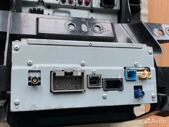 Штатная мультимедиа Land Rover Voque RR sport L405