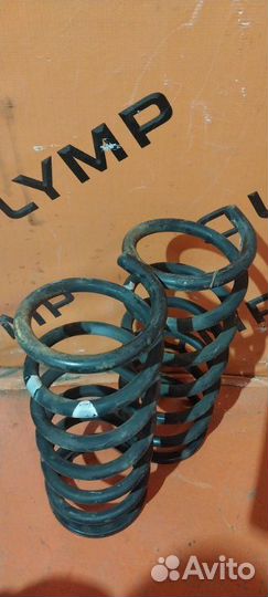 Пружина задняя Toyota Ipsum SXM10 3S-FE 2001