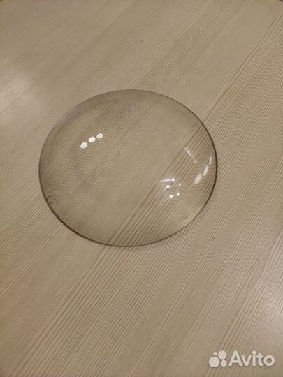 Линза плоско-выпуклая. Стекло. Большая (150мм)