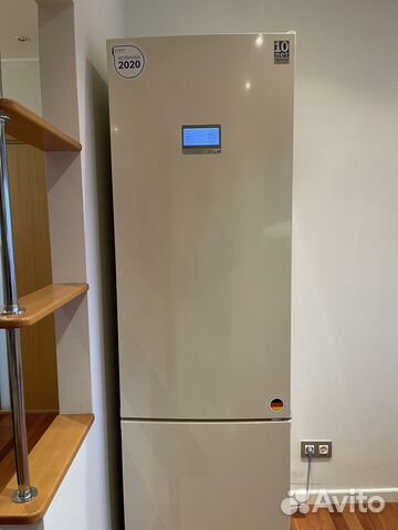 Холодильник с нижней морозильной камерой Bosch