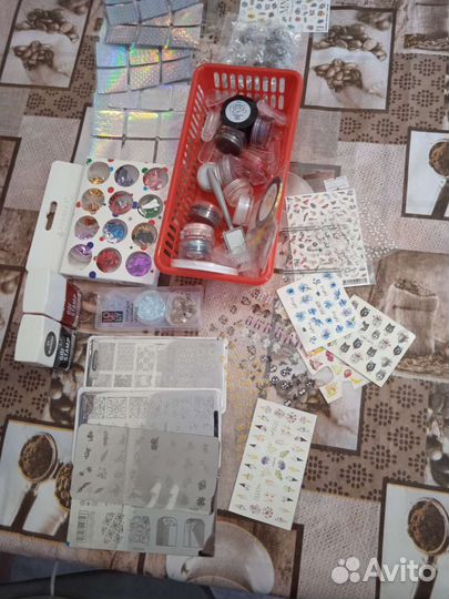 Для дизайна ногтей