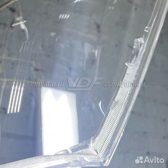 Уцененное стекло для фары Hyundai Santa Fe II (201