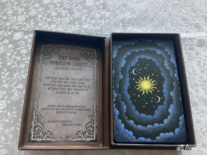 Колода карт Таро Dark Mansion Tarot (оригинал)