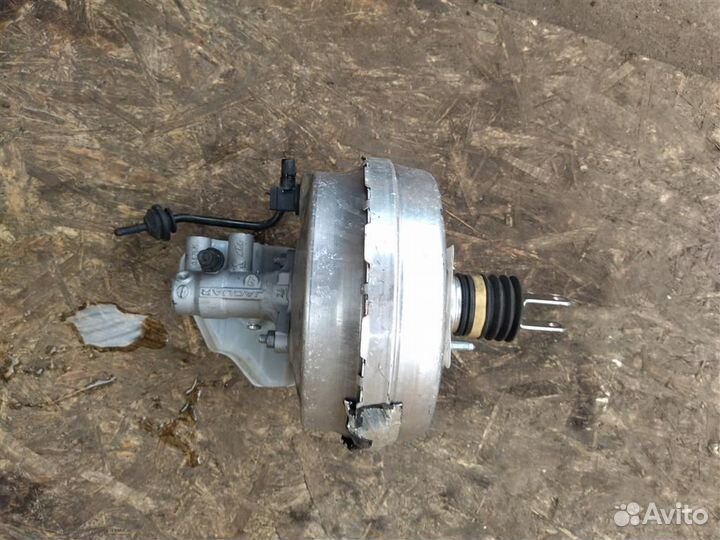 Вакуумный усилитель тормозов Jaguar F-pace X761