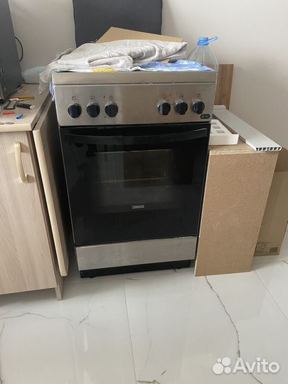 Электроплита стеклокерамика Zanussi ZCV954011X