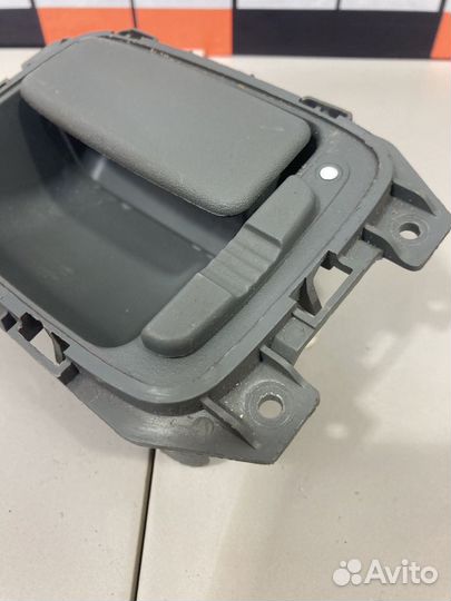 Внутренняя ручка двери багажника Mercedes W639 Vito Viano